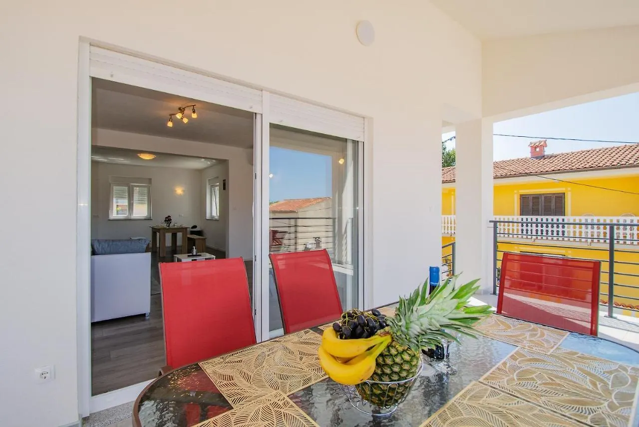 Apartment Villa Alexandria Ližnjan