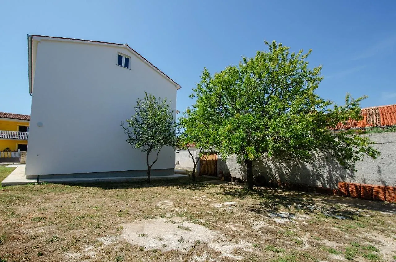Apartment Villa Alexandria Ližnjan