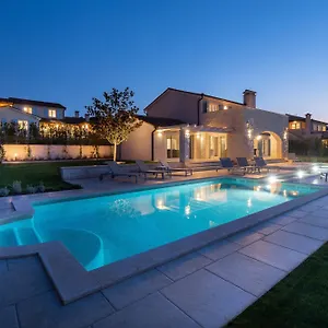 Mirana Luxury Villa