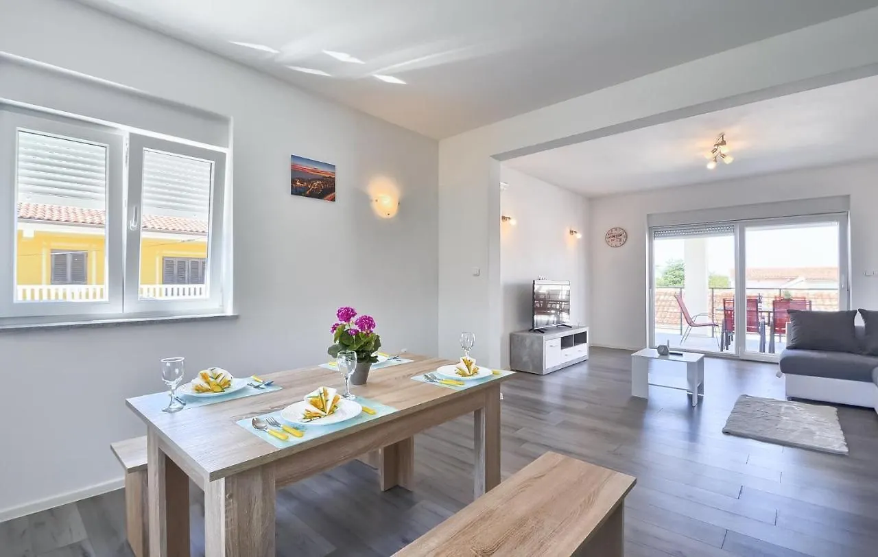 Apartment Villa Alexandria Liznjan