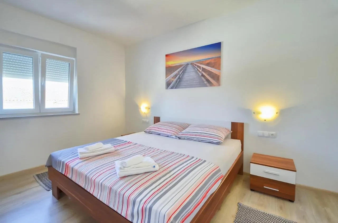 Villa Alexandria Liznjan 0*,  Croatia